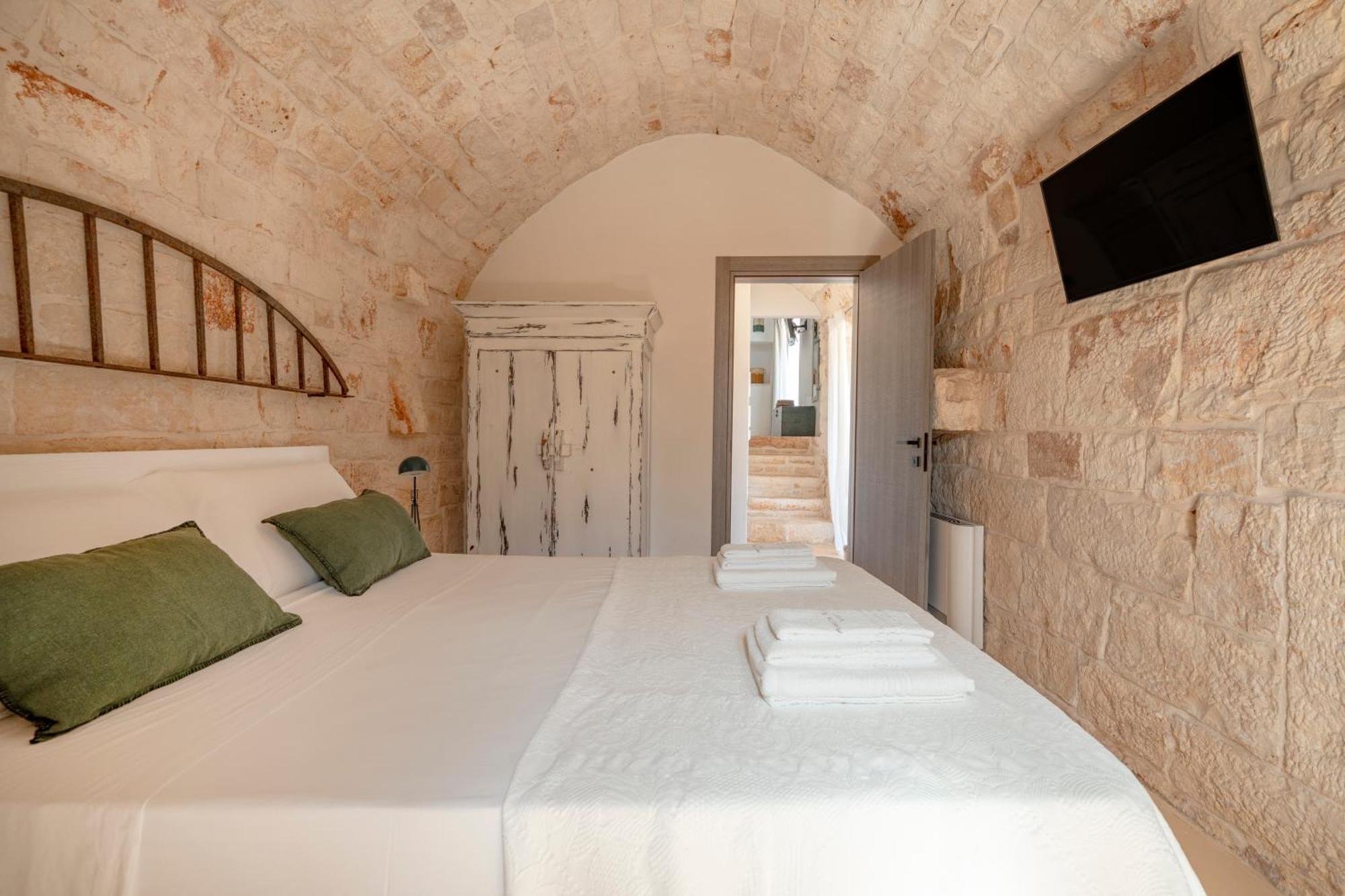 Augusta Trulli Resort Polignano a Mare Exterior photo